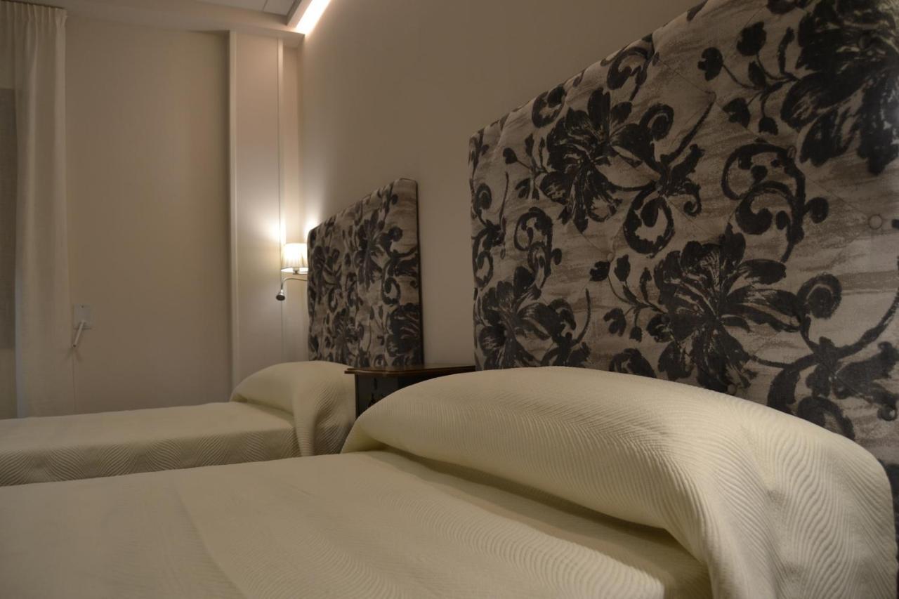 Hotel Espanol La Pueblanueva Esterno foto
